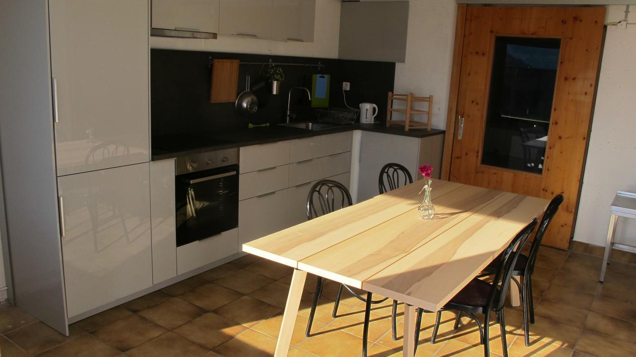 Emosson Apartment *